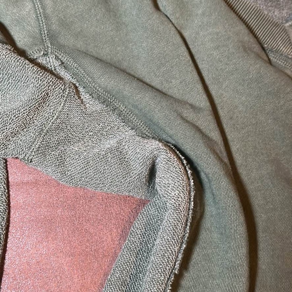 AERIE oversized vneck sweatshirt - Picture 3 of 4